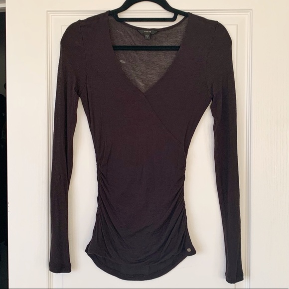 3/$20 GUESS Long-sleeve V-Neck Blouses - Picture 6 of 10
